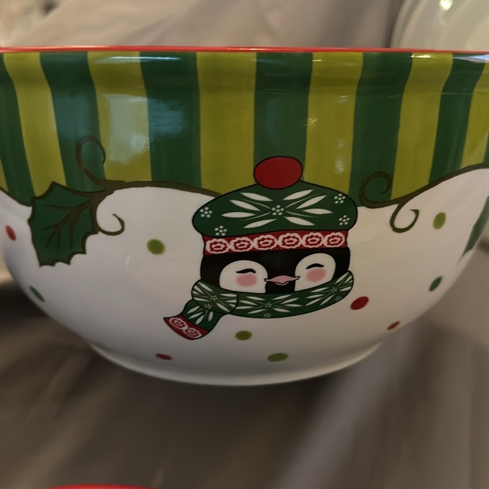 Temptations Christmas 4 Mixing Bowls Winter Whimsy Nesting Bowl Set - Picture 6 of 16